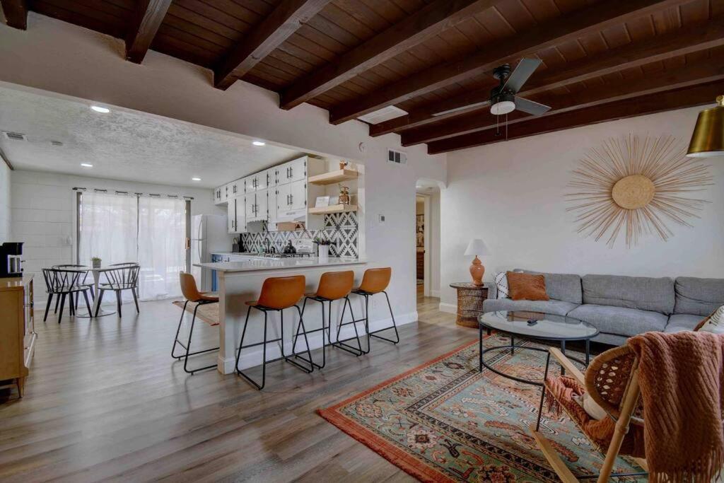 Casa Charleston-3Br-2Bath-Hot Tub-Pet Friendly-No Pet Fees! Villa Albuquerque Bagian luar foto