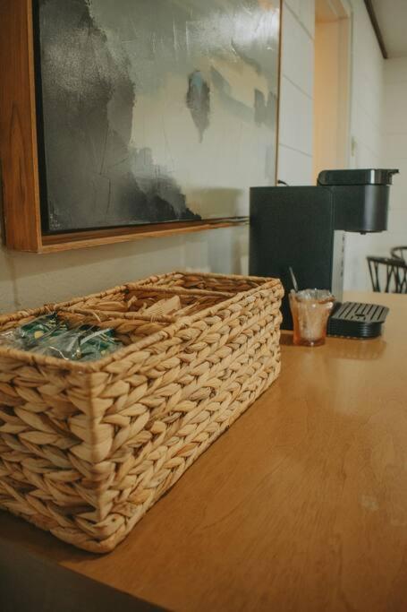 Casa Charleston-3Br-2Bath-Hot Tub-Pet Friendly-No Pet Fees! Villa Albuquerque Bagian luar foto