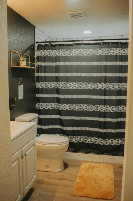Casa Charleston-3Br-2Bath-Hot Tub-Pet Friendly-No Pet Fees! Villa Albuquerque Bagian luar foto